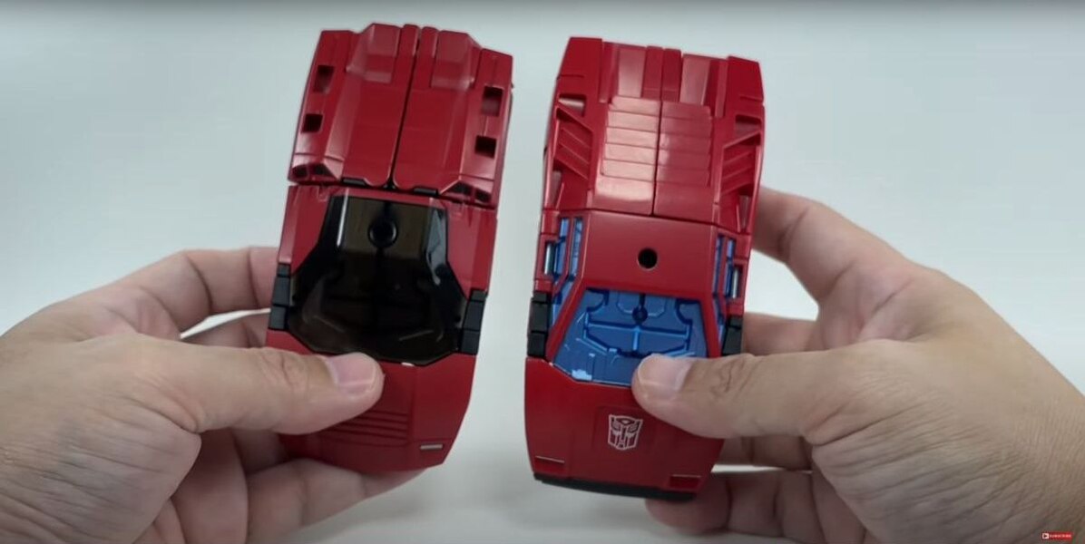 Transformers Kingdom Sideswipe Earth Mode In Hand Images  (11 of 13)